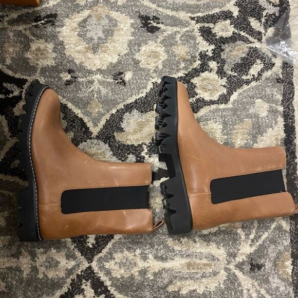 J. Crew Gwen lug-sole high-shaft Chelsea boots in leather Item BA187* - Picture 3 of 5